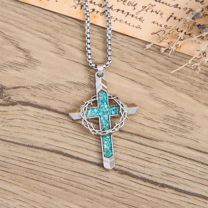 Collana con ciondolo a croce intarsiata e avvolta da spine, Christianartworkshop : simbolo dell'amore sacrificale di Cristo. - image 10