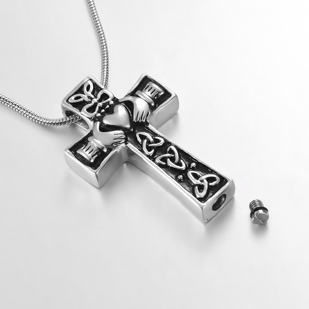 Christianartworkshop Collana con croce cristiana e nodo celtico Claddagh: emblema dell'amore divino e della devozione fedele. - image 1