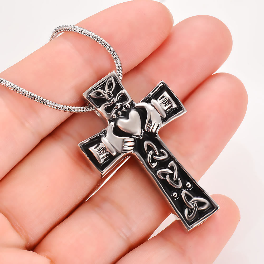 Christianartworkshop Collana con croce cristiana e nodo celtico Claddagh: emblema dell'amore divino e della devozione fedele. - Attraverso - image 0