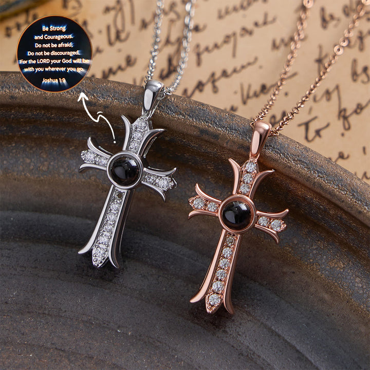 Christianartworkshop Collana con croce tempestata di cristalli e pietra centrale nera: simbolo di luce divina e fede senza tempo. - image 1