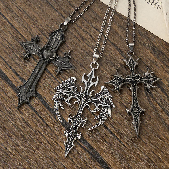 Christianartworkshop Collana con ciondolo a croce gotica "Corona di Spine": emblema del sacrificio e della redenzione di Cristo. - image 2