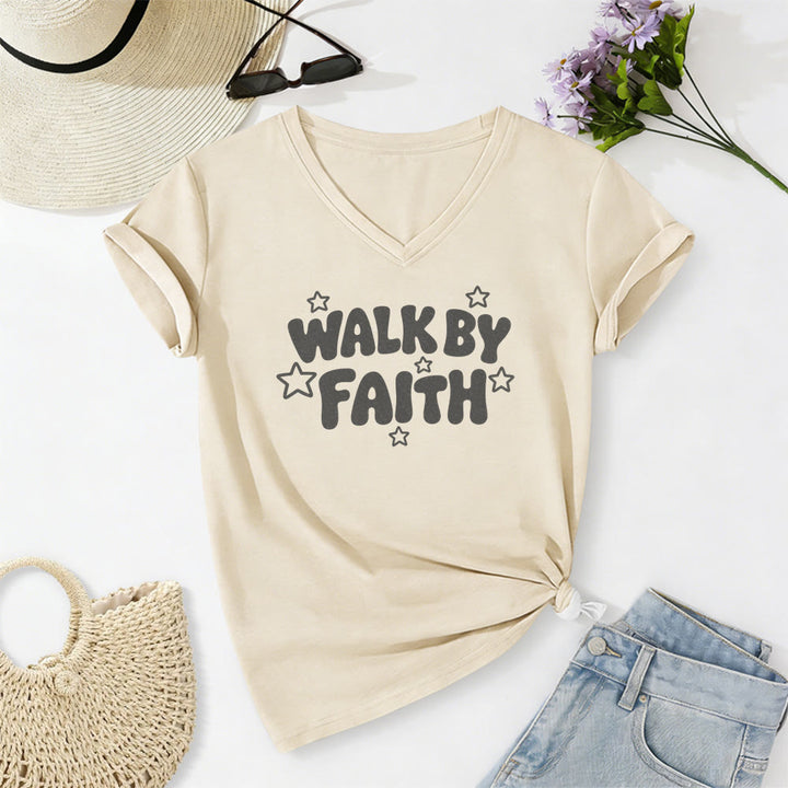 Christianartworkshop T-shirt casual con scollo a V e stampa a stelle "Walk By Faith". - Beige - 2XL - image 0