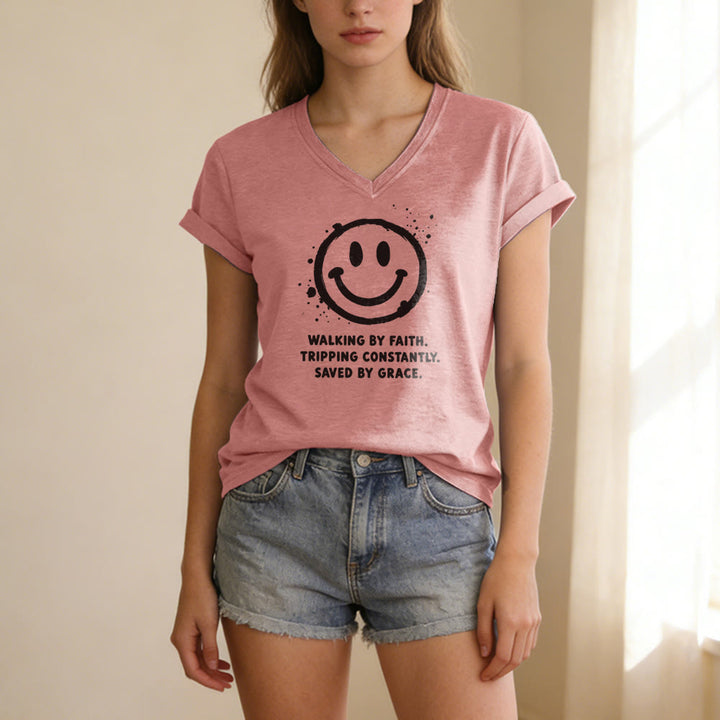 Christianartworkshop T-shirt casual con scollo a V e stampa "Walking By Faith Smiley". - image 13