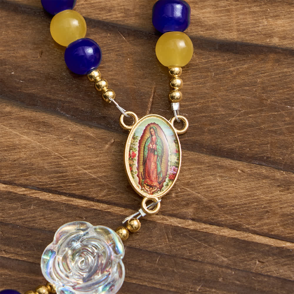 Christianartworkshop Rosario di Guadalupe blu e giallo: perle rosa iridescenti con crocifisso dorato - image 6