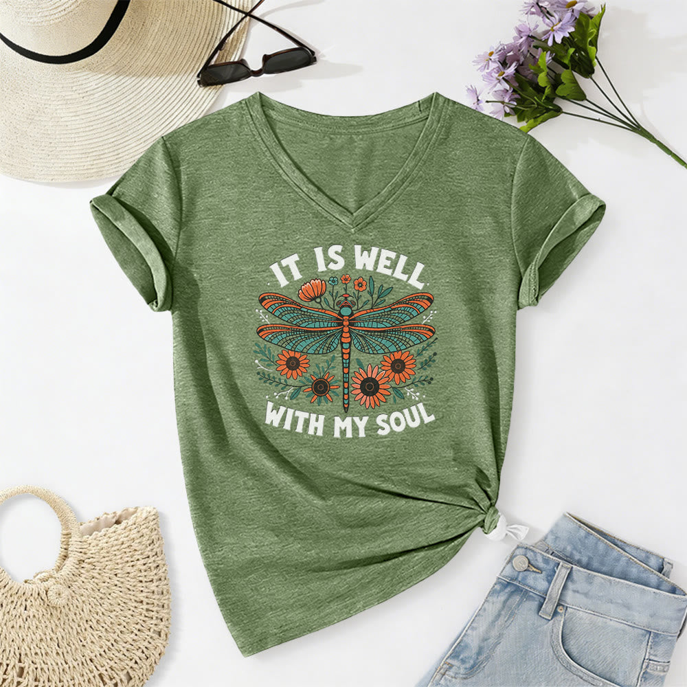 Christianartworkshop It Is Well With My Soul - T-shirt casual con scollo a V e stampa floreale e libellula. - Verde oliva - 2XL - image 6