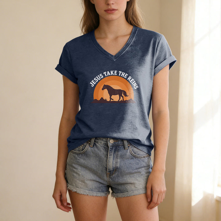 Christianartworkshop T-shirt casual con scollo a V e stampa "Gesù prendi le redini" con cavallo e tramonto. - image 21