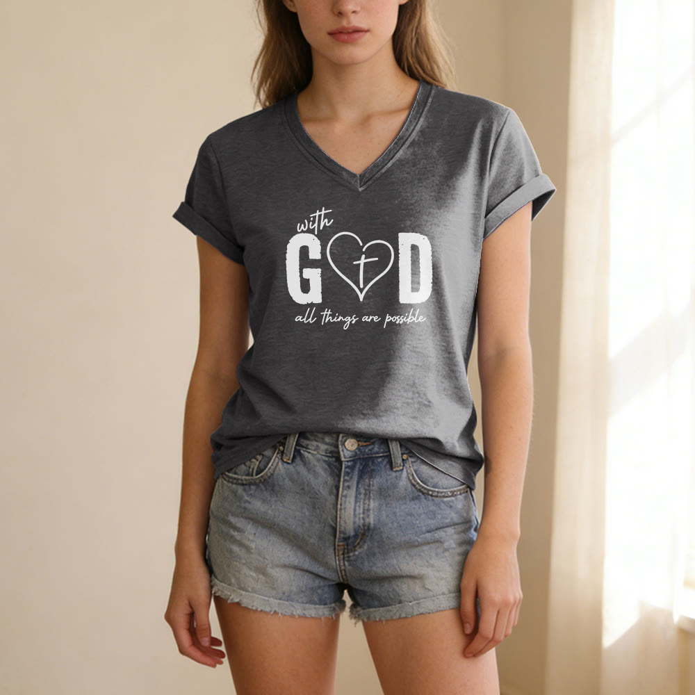 Christianartworkshop Con Dio tutto è possibile. T-shirt casual con scollo a V e stampa a cuore e croce. - image 21