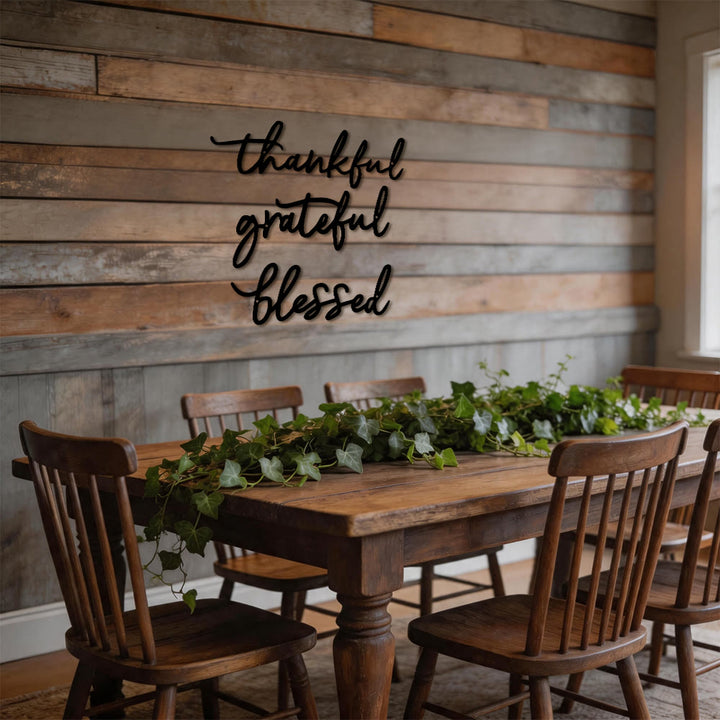 Christianartworkshop Decorazione murale moderna in metallo con scritta "Thankful Grateful Blessed": una potente dichiarazione di gratitudine. - image 1