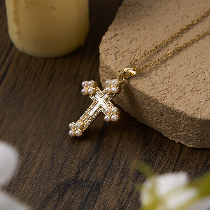 Christianartworkshop Raffinata collana con pendente a croce impreziosita da madreperla, zirconi e perle. - image 3