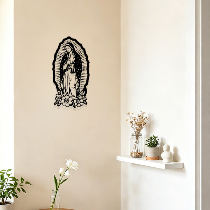 Christianartworkshop Decorazione murale in metallo raffigurante la Madonna di Guadalupe: simbolo di fede e grazia divina. - image 0