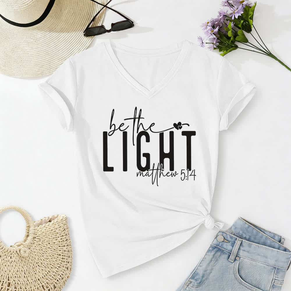 T-shirt da donna con scollo a V "Be The Light Faith Print" Christianartworkshop - Bianco - 2XL - image 4