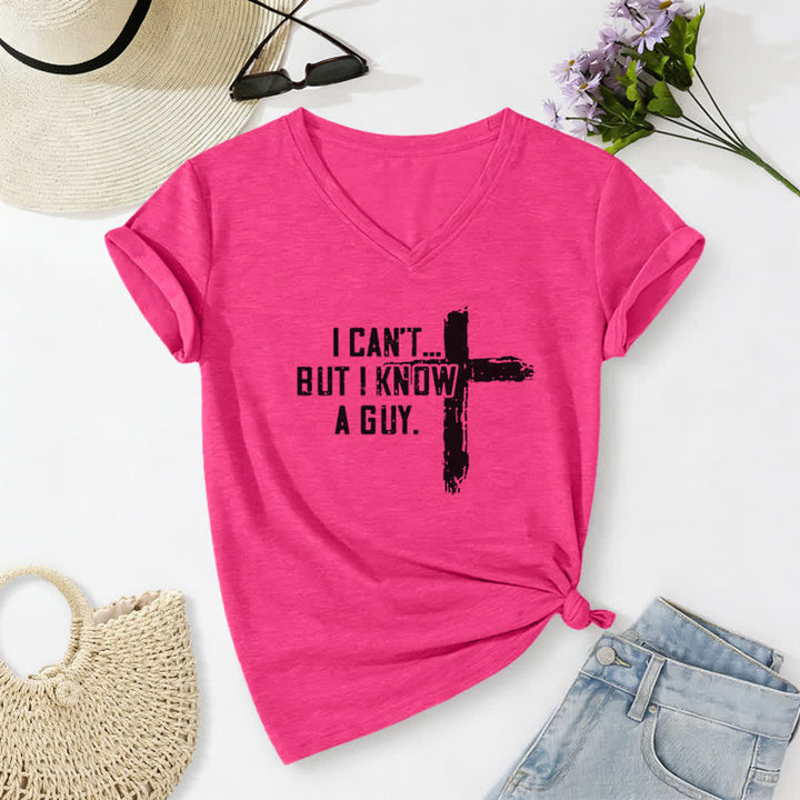 T-shirt da donna con scollo a V "I Can't But I Know A Guy Faith Print" Christianartworkshop - Rosa - 2XL - image 22