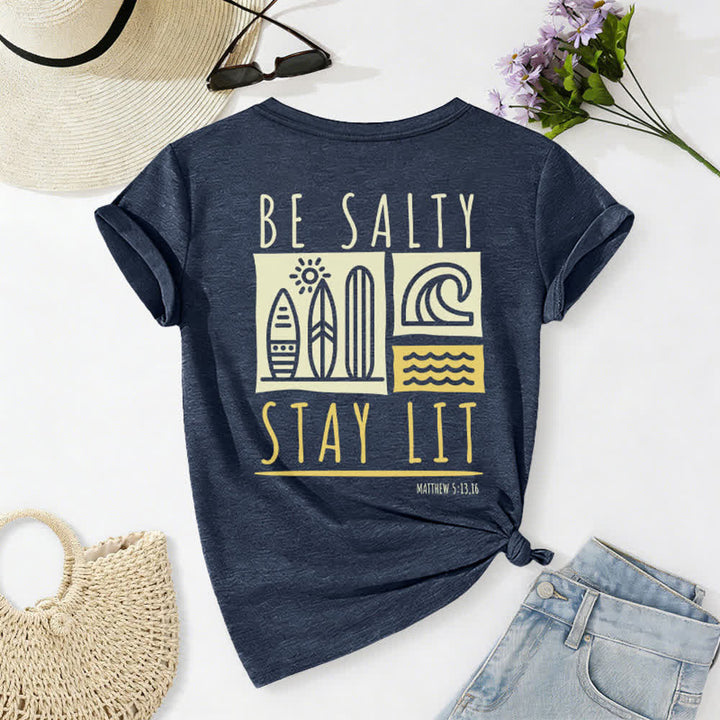 T-shirt casual da donna con scollo a V e stampa "Be Salty Stay Lit" Christianartworkshop. - image 46
