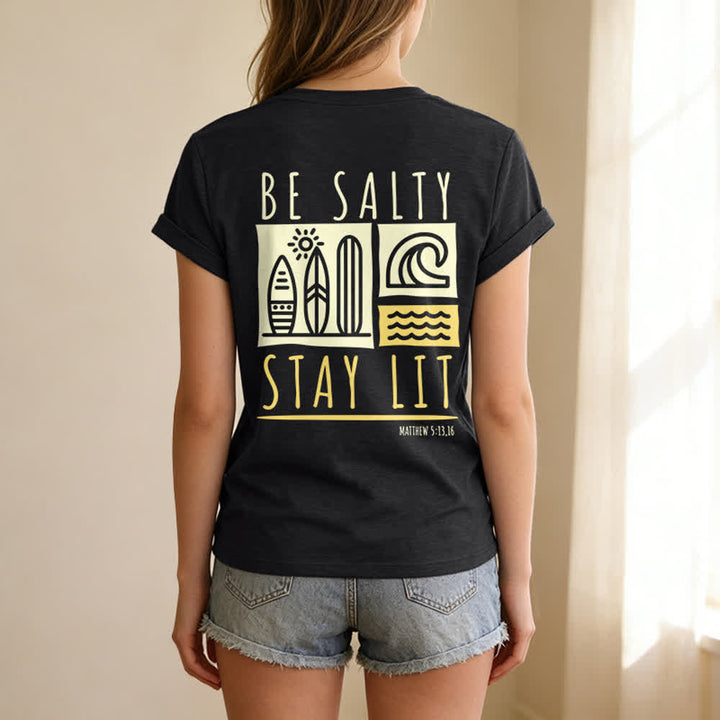 T-shirt casual da donna con scollo a V e stampa "Be Salty Stay Lit" Christianartworkshop. - image 8