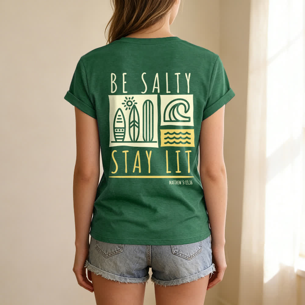 T-shirt casual da donna con scollo a V e stampa "Be Salty Stay Lit" Christianartworkshop. - image 38