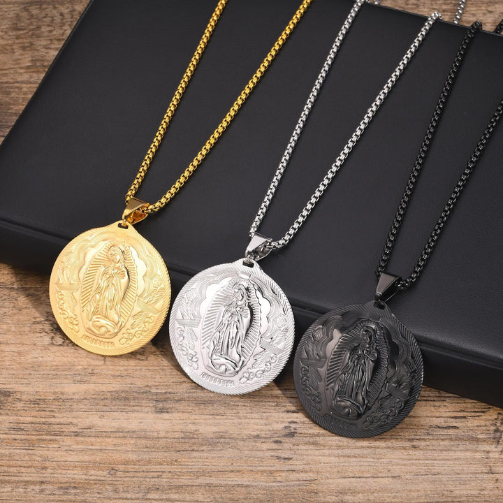 Christianartworkshop Collana con ciondolo della Madonna di Guadalupe in tre finiture: un simbolo di grazia mariana - image 0