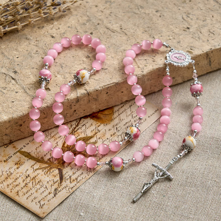 Christianartworkshop Elegante rosario rosa occhio di gatto con devozione mariana floreale - image 4