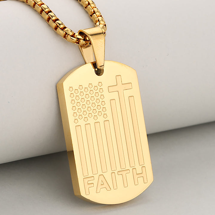Christianartworkshop Ciondolo a forma di croce patriottica con catenina a maglia fine: un promemoria della grazia divina e nazionale. - D'oro - image 3
