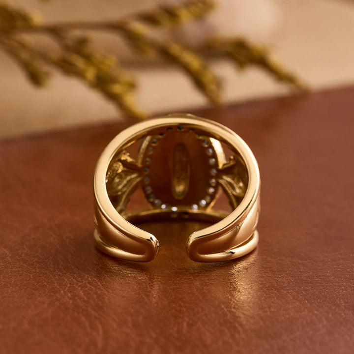 Christianartworkshop Anello elaborato della Vergine di Guadalupe con alone di zirconi: un ricordo della grazia celeste. - image 3