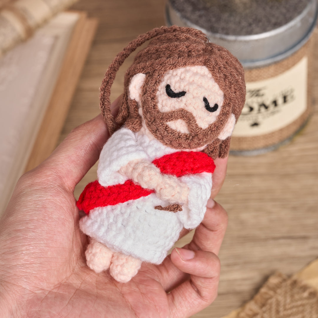 Christianartworkshop Pedana per auto Jesus Amigurumi fatta a mano all'uncinetto: un simbolo di conforto divino - image 2