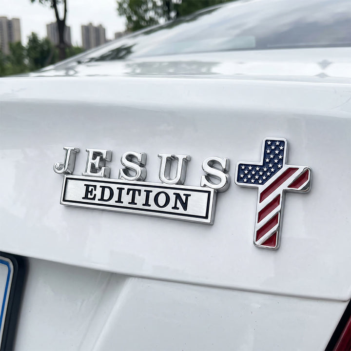 Christianartworkshop Emblema per auto 3D in metallo con scritta "Jesus Edition" e croce con motivo bandiera americana: un simbolo di fede e onore nazionale. - Croce con la bandiera americana - Gesù d'argento e nero - image 2