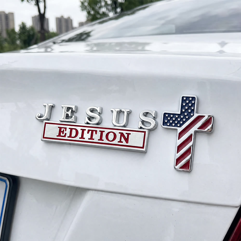 Christianartworkshop Emblema per auto 3D in metallo con scritta "Jesus Edition" e croce con motivo bandiera americana: un simbolo di fede e onore nazionale. - Croce con la bandiera americana - Gesù d'argento e rosso - image 0