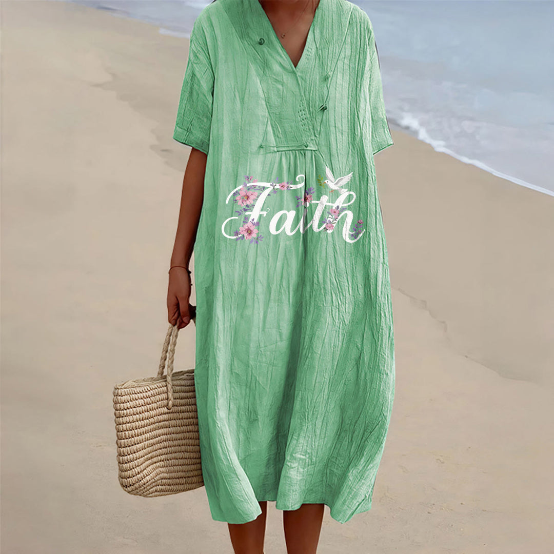 Christianartworkshop Abito midi da spiaggia con scollo a V e stampa di colombe e fiori bianchi, modello Faith Script. - Verde - 4XL - image 3