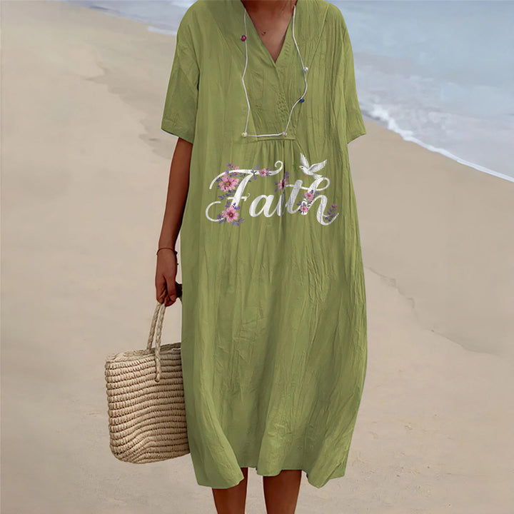 Christianartworkshop Abito midi da spiaggia con scollo a V e stampa di colombe e fiori bianchi, modello Faith Script. - Verde oliva - 4XL - image 15