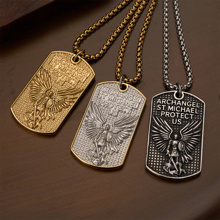 Christianartworkshop Collana con targhetta a forma di scatola e ciondolo con l'immagine dell'Arcangelo San Michele incisa su entrambi i lati: un emblema di coraggiosa e sacra devozione. - image 2