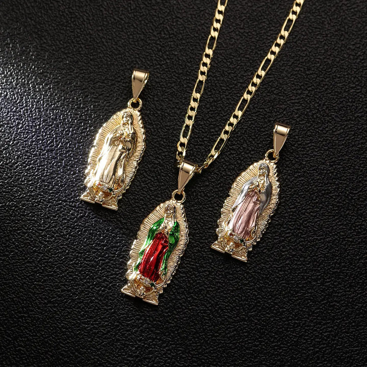 Ciondolo elegante con bordo a raggiera della Vergine di Guadalupe in smalto, catena Figaro spessa, Christianartworkshop. - image 6