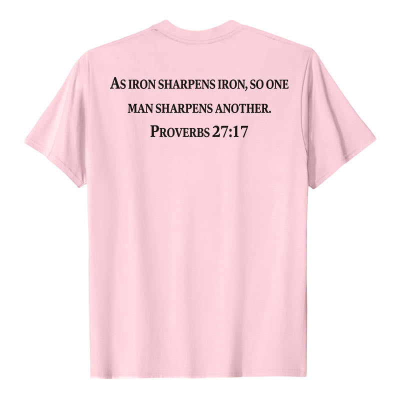 Christianartworkshop Come il ferro affila il ferro Proverbi 27:17 Maglietta a maniche corte premium con croce sul petto e scritta sulla schiena - image 11