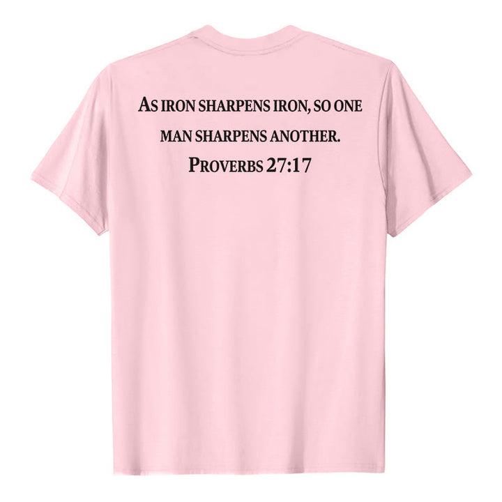 Christianartworkshop Come il ferro affila il ferro Proverbi 27:17 Maglietta a maniche corte premium con croce sul petto e scritta sulla schiena - image 11