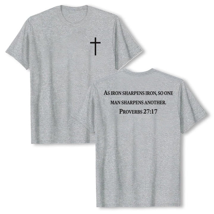 Christianartworkshop Come il ferro affila il ferro Proverbi 27:17 Maglietta a maniche corte premium con croce sul petto e scritta sulla schiena - Grigio - 2XL - image 3