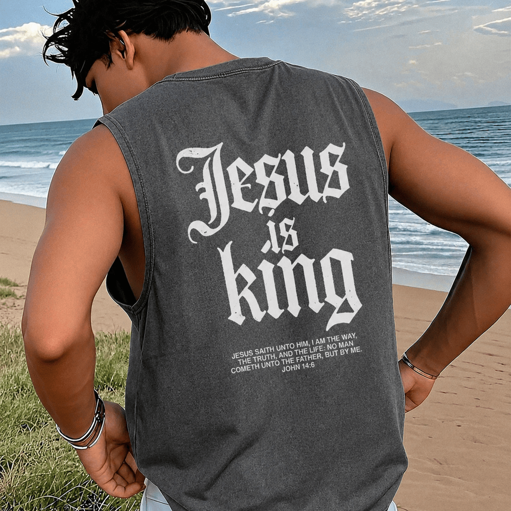 Canotta unisex gotica "Jesus Is King" Christianartworkshop - image 0