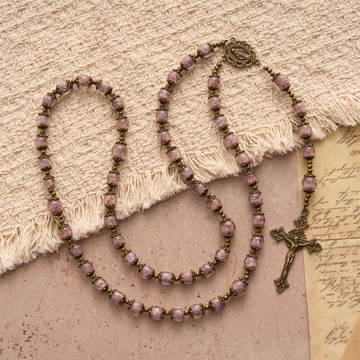 Christianartworkshop Rosario cattolico con perline color lavanda scintillanti, medaglia della Madonna e crocifisso. - image 5