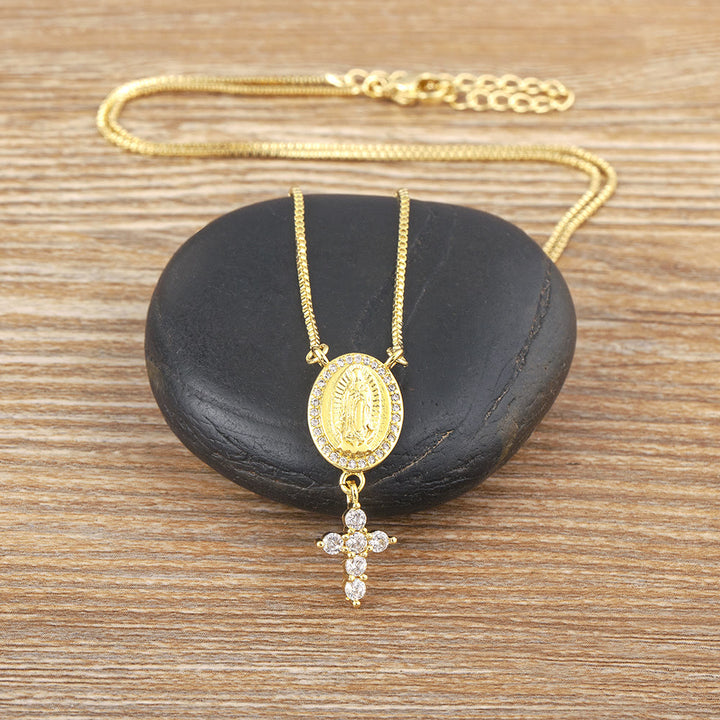 Christianartworkshop Collana con ciondolo Madonna e Croce: devozione divina ed eleganza senza tempo - image 1