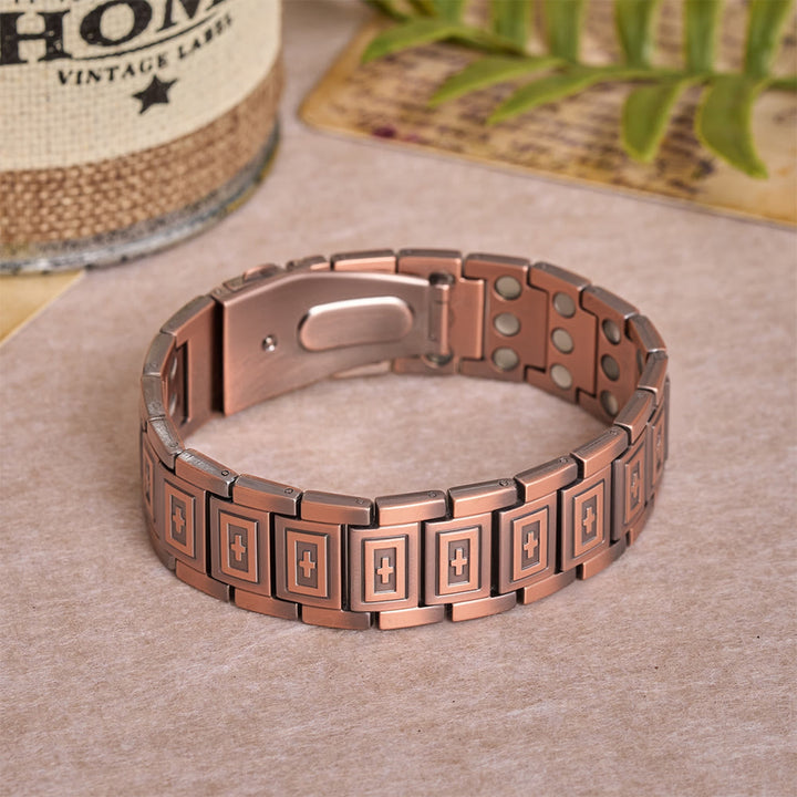 Christianartworkshop Bracciale a maglie in stile cinturino d'orologio con croce in rilievo incassata su ogni maglia rettangolare. - image 2