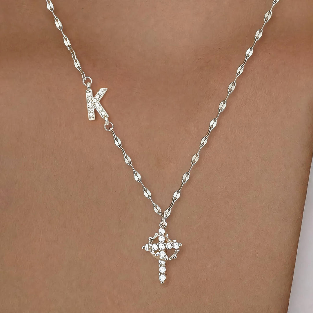 Collana con croce e corona personalizzata con iniziale AZ in tonalità oro e argento Christianartworkshop : ciondolo personalizzato con monogramma di fede sacra. - K - Argento - image 40