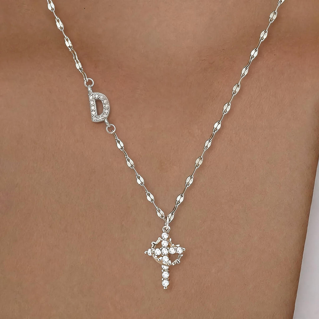 Collana con croce e corona personalizzata con iniziale AZ in tonalità oro e argento Christianartworkshop : ciondolo personalizzato con monogramma di fede sacra. - D - Argento - image 32