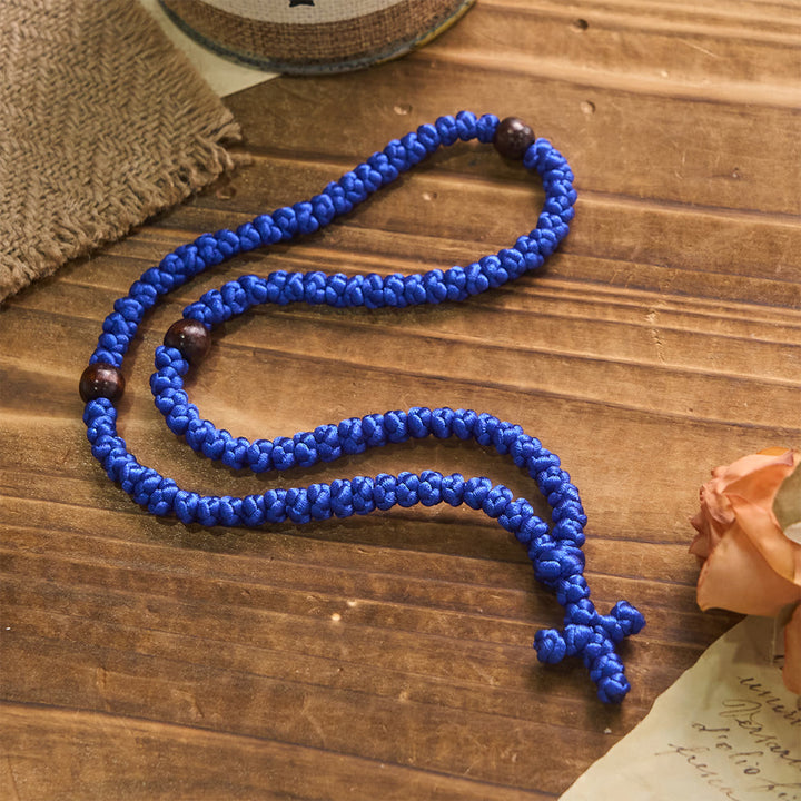 Collana con croce blu e nera e 100 nodi della benedizione Christianartworkshop : simbolo prezioso di benedizione sacra. - Blu - image 0