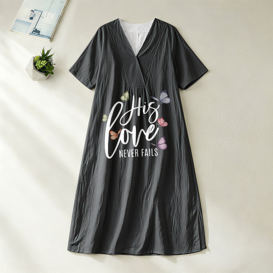 Abito midi a maniche corte con scollo a V e stampa a farfalle "Il suo amore non fallisce mai" Christianartworkshop - Nero - 4XL - image 0