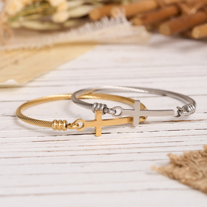 Christianartworkshop Bracciale rigido a cavo intrecciato con chiusura a barra trasversale lucida: simbolo di sacra grazia redentrice. - image 1