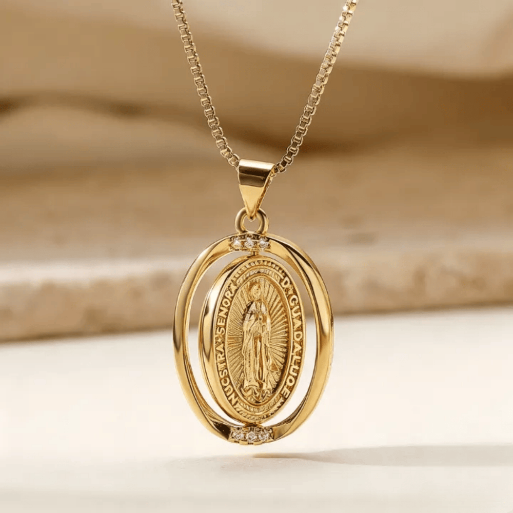 Christianartworkshop Collana con ciondolo ovale girevole reversibile con immagini della Madonna di Guadalupe e del Sacro Cuore. - D'oro - image 1