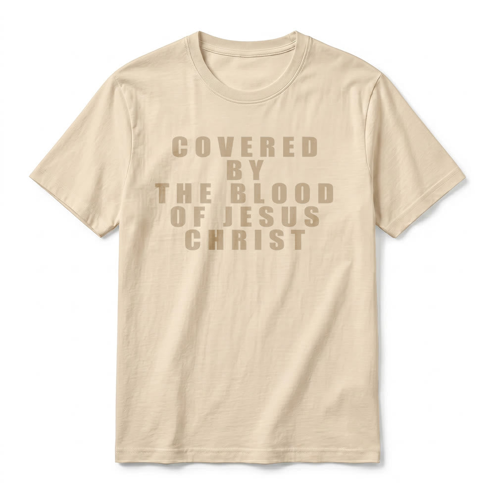 Christianartworkshop T-shirt a maniche corte premium con la scritta "Coperto dal sangue di Gesù Cristo" - image 21