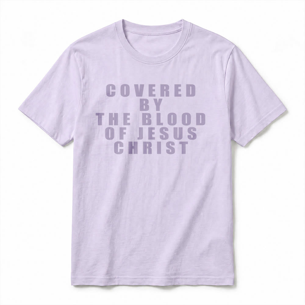 Christianartworkshop T-shirt a maniche corte premium con la scritta "Coperto dal sangue di Gesù Cristo" - image 12