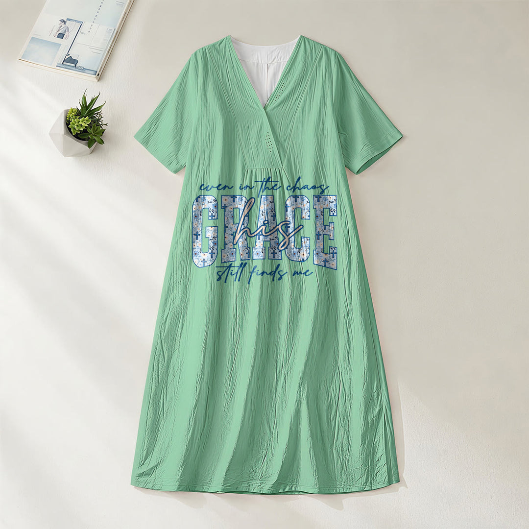 Abito midi ampio con scollo a V e stampa a quadri "His Grace Still Finds Me" Christianartworkshop. - Verde - 4XL - image 16