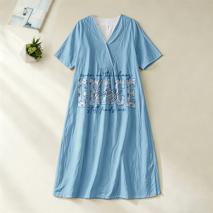 Abito midi ampio con scollo a V e stampa a quadri "His Grace Still Finds Me" Christianartworkshop. - Blu - 4XL - image 8