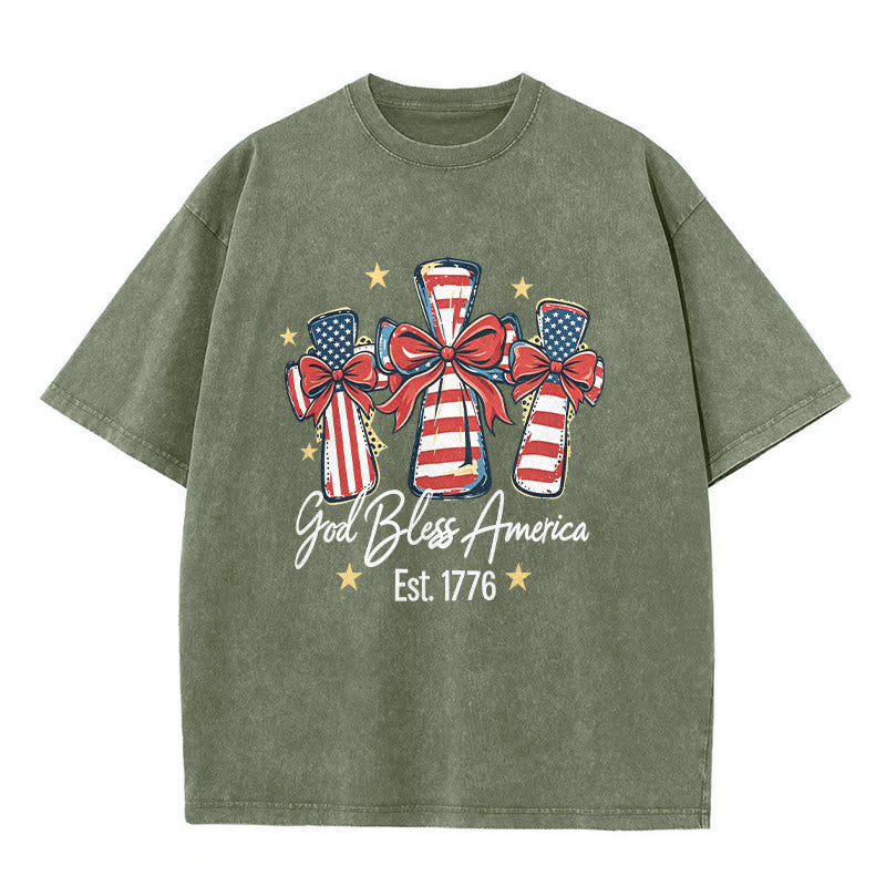 Christianartworkshop T-shirt unisex lavata con bandiera americana e fiocco coquette Love - Verde militare - 5XL - image 4