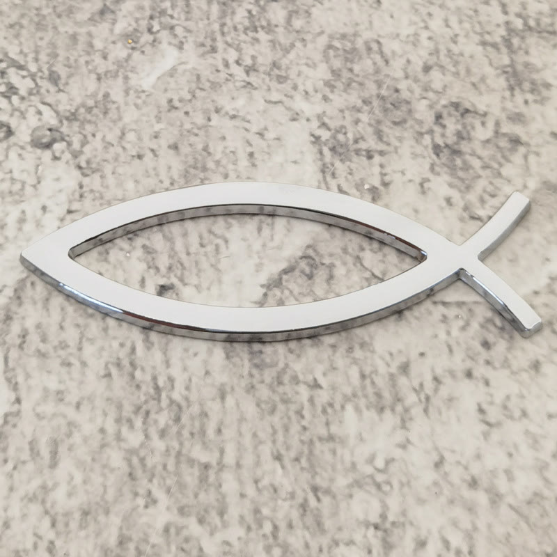 Christianartworkshop Adesivo minimalista per auto con sagoma di pesce Ichthys cavo: simbolo di fede incrollabile e protezione divina lungo la strada. - Argento - image 1