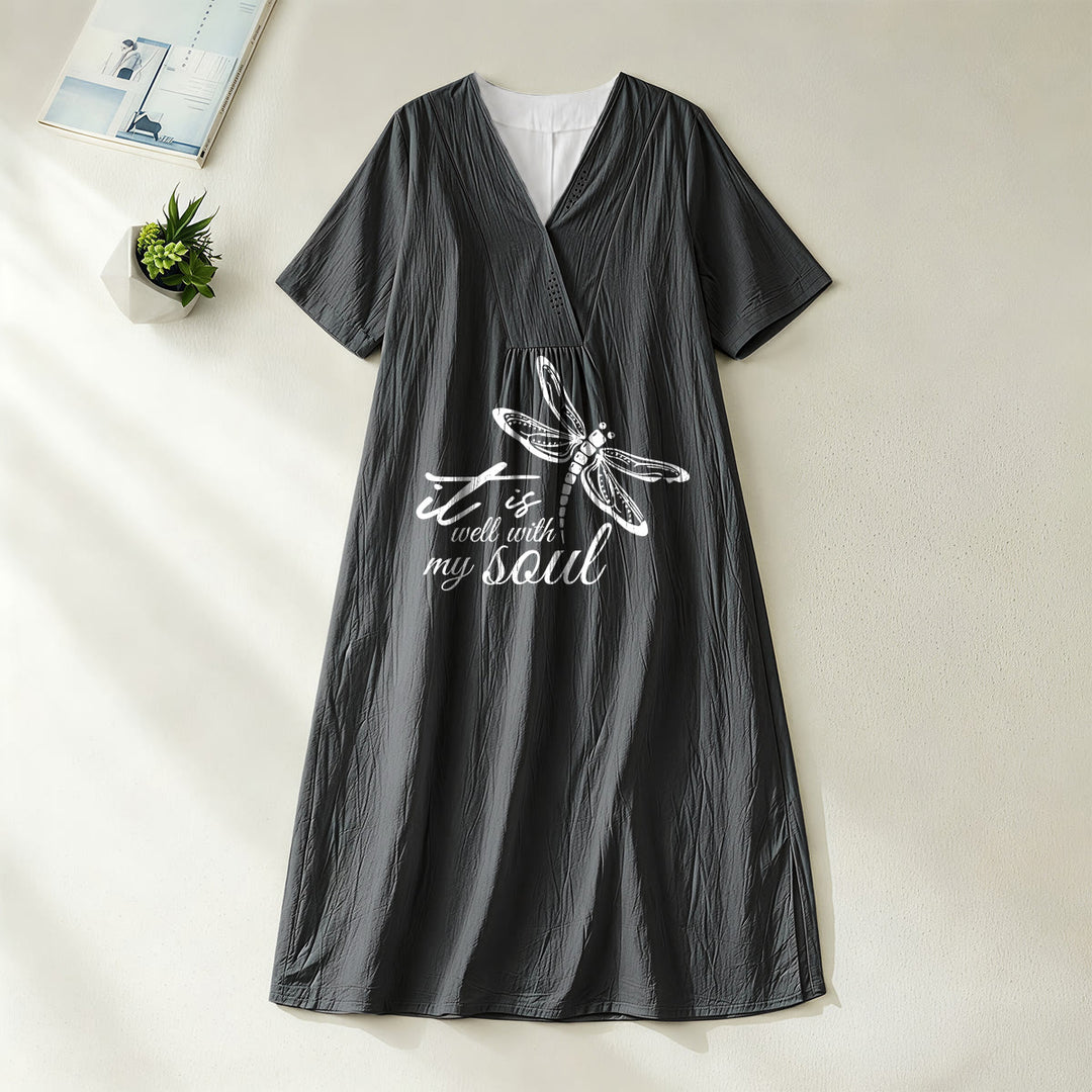 Abito midi a maniche corte con scollo a V e stampa libellula, ideale per l'estate sulla spiaggia, con versetti biblici e libellula, Christianartworkshop. - Nero - 4XL - image 2